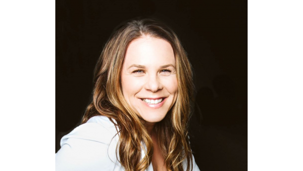Robyn Cropped Headshot